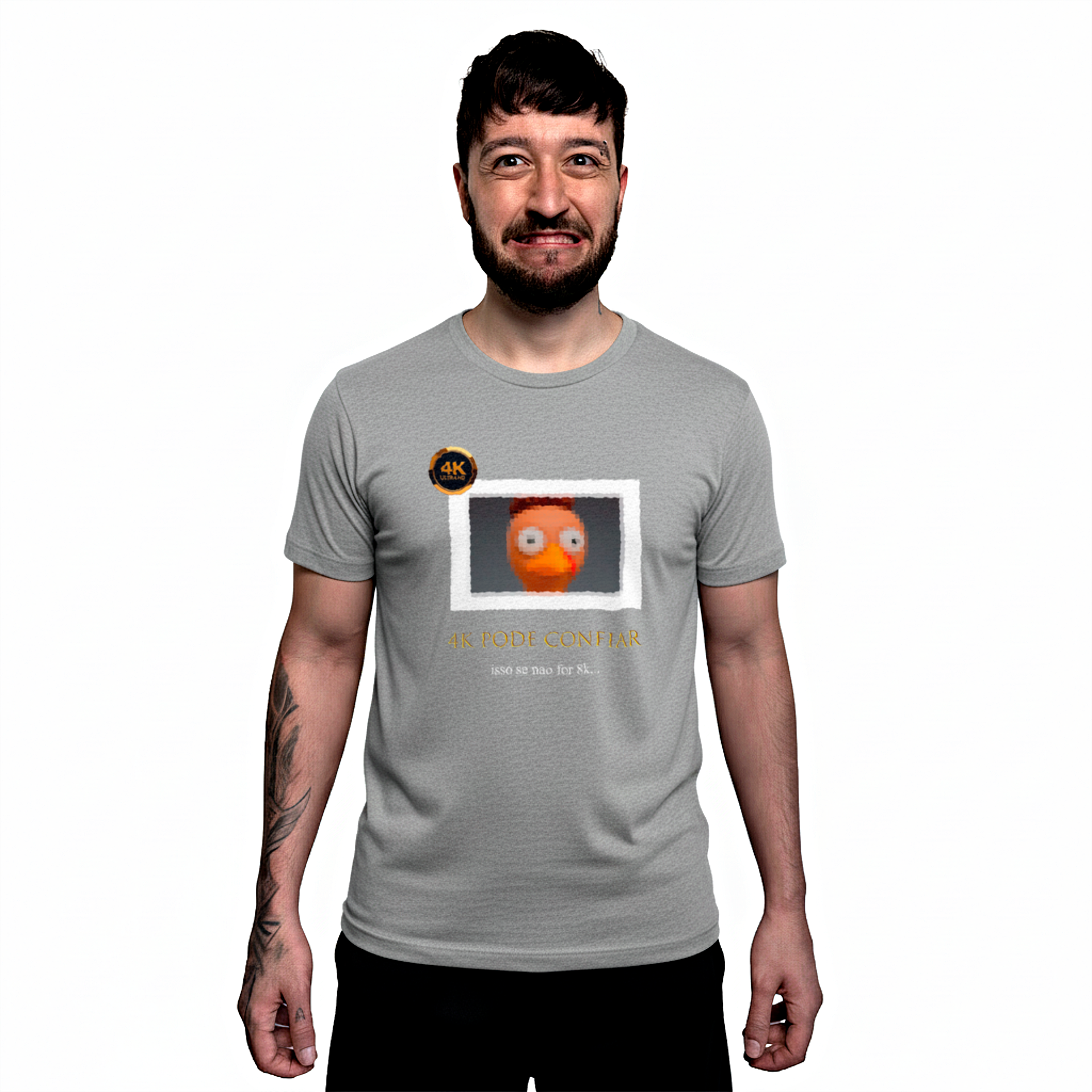 Camiseta "4k Pode Confiar"